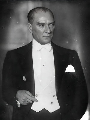 Atatürk 8