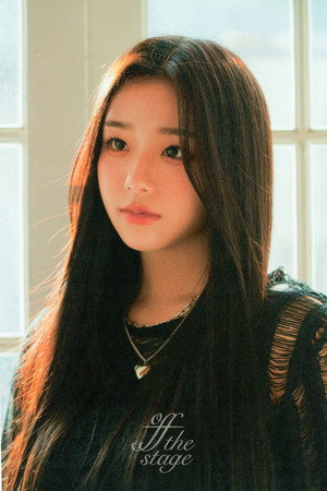 Kim Chae-yeon portrait