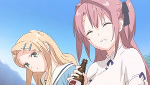 Botan Kamiina Fully Blossoms When Drunk: 1×2