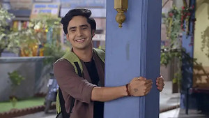 72. Amma joins Happu and Rajesh on their outing - Happu Ki Ultan Paltan