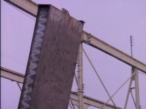 MacGyver Season 1 Episode 2