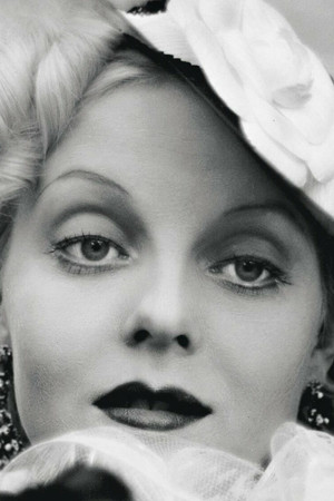 Regina Linnanheimo portrait