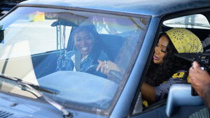 One of Them Days (2025) เพื่อนรัก หักค่าเช่า