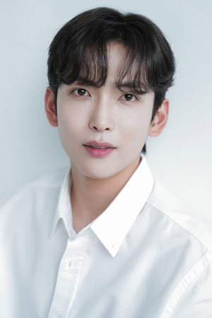 Moon Kang-hyuk portrait