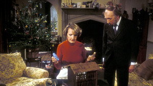 To the Manor Born: 1×8