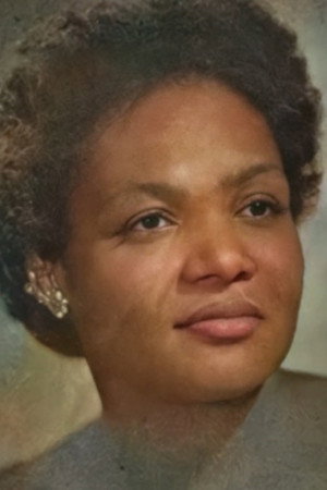 Yasemin Esmergül portrait