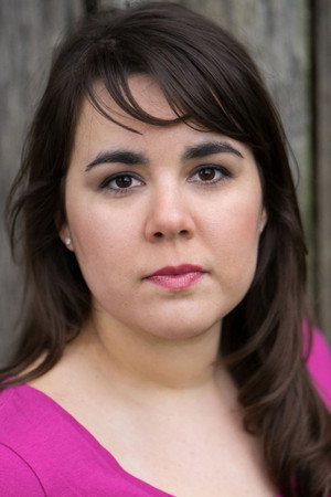 Olivia Harnach portrait