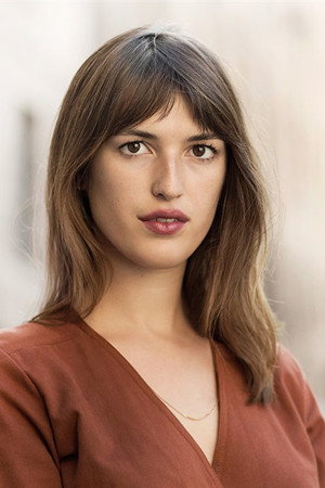 Jeanne Damas portrait