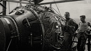 Điểm Ngoặt: Bom Nguyên Tử Và Chiến Tranh Lạnh