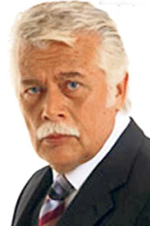 Tamer Yiğit portrait