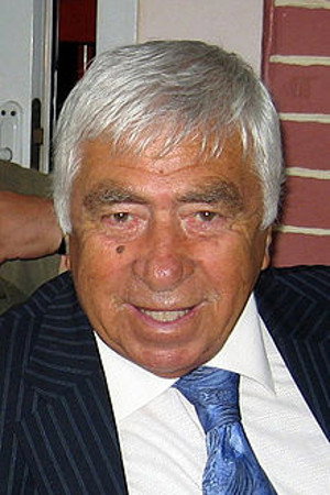 Tekin Akmansoy portrait