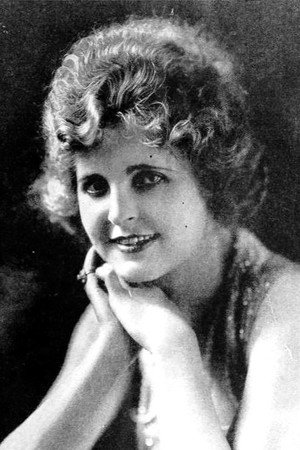 Rubye De Remer portrait