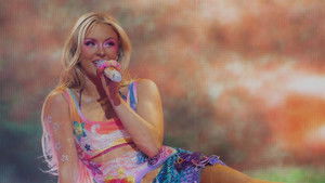 Zara Larsson – Up Close