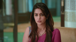 Sonakshi In a Tough Spot