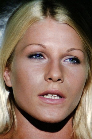 Caroline Laurence portrait