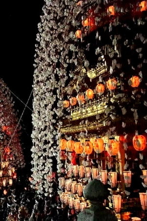 The Nakachika and Shimogo Kasaboko Floats Set Off