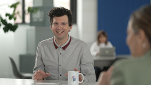 Ça vaut le coût: 8×25 {year} Online En Netflix