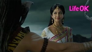 Image Mahadev's family dine in the rain