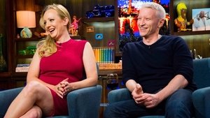 Image Anderson Cooper & Wendi McLendon-Covey