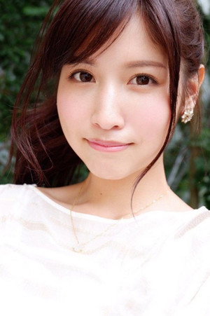 Momo Sakura portrait