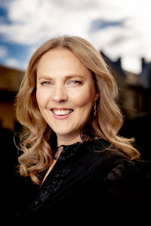 Margreth Olin portrait