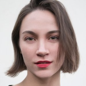 Sydney Lemmon image