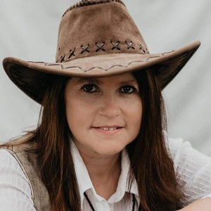 Tina Louise Owens image