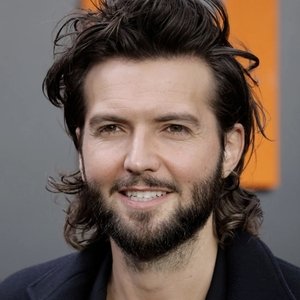 Guy Burnet image