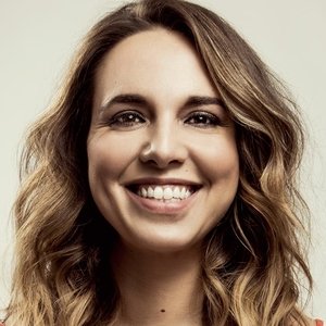 Ingrid Oliver image