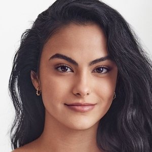 Camila Mendes image