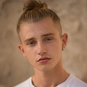 Ryan Dean image