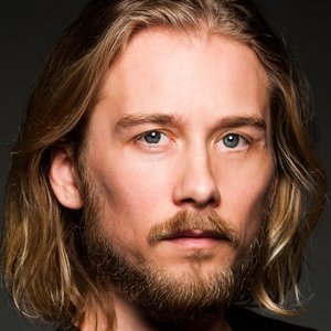 Lou Taylor Pucci - Discover the TV Shows and Movies They Starred In