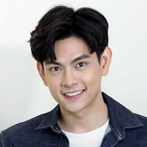 Iang Sittha Sapanuchart - Discover the TV Shows and Movies They Starred In