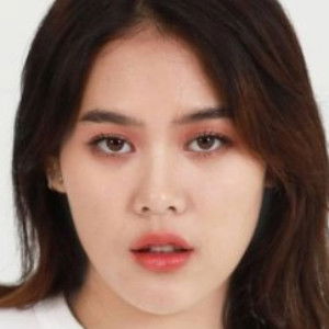 Pang Panadda Kaeward - Discover the TV Shows and Movies They Starred In