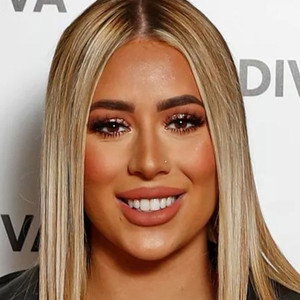 Demi Sims