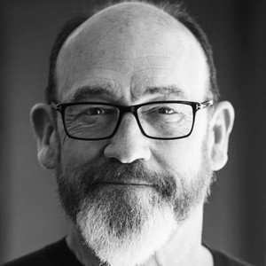 Chuck Russell