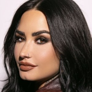 Demi Lovato's profile Demi Lovato's profile