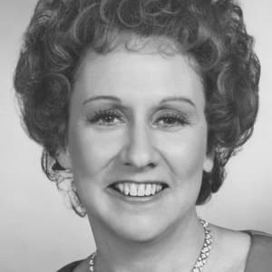 Jean Stapleton