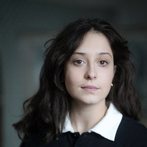 Lola Burbail