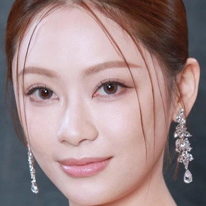 葉蒨文