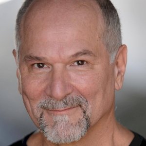 John Kapelos