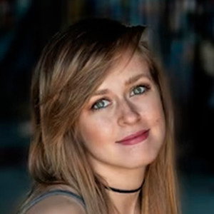 Sarah Wiedenheft