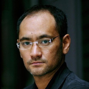 吉田修一