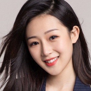 He Qianying