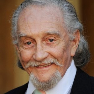 Roy Dotrice