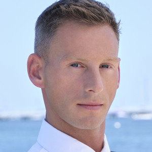 Fraser Olender