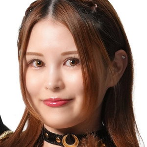 Waka Tsukiyama