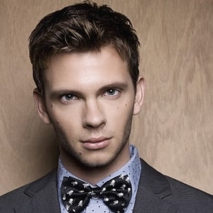 Devon Graye