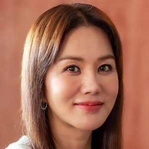 Uhm Jung-hwa's profile Uhm Jung-hwa's profile