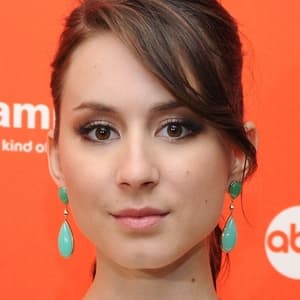 Troian Bellisario